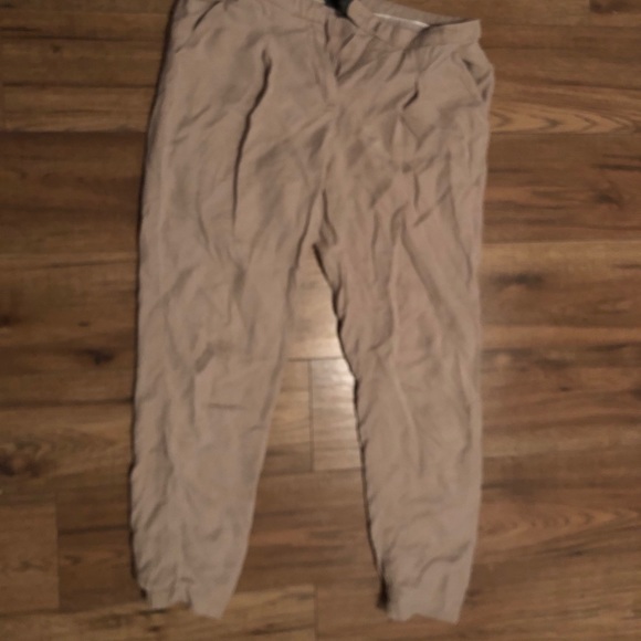 😍😍Beautiful tanish, beigeish summer pants! - Picture 1 of 4